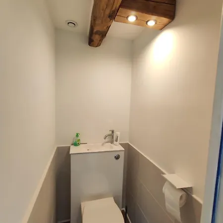 De L'eglise A Saens 別荘