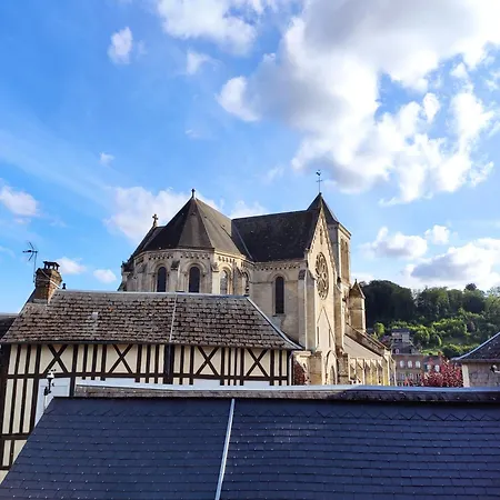 別荘 De L'eglise A Saens